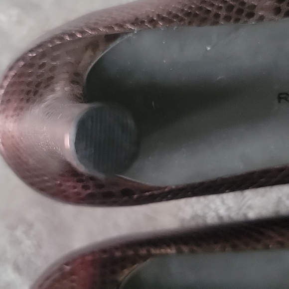 ROCKPORT TOTAL MOTION Brown Leather Pointed Toe Pump Heels Size 10M - Picture 10 of 12